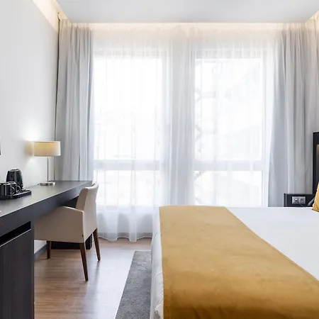Jupiter - Rooftop & Hotell 4*