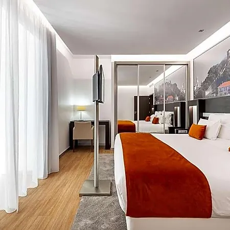 Jupiter - Rooftop & Hotell 4*