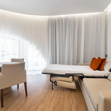 Jupiter - Rooftop & Hotell