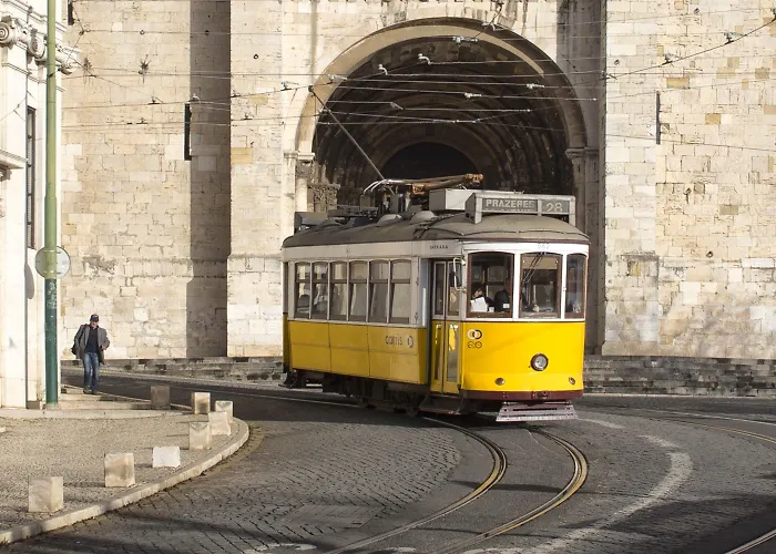 Jupiter - Rooftop & Отель