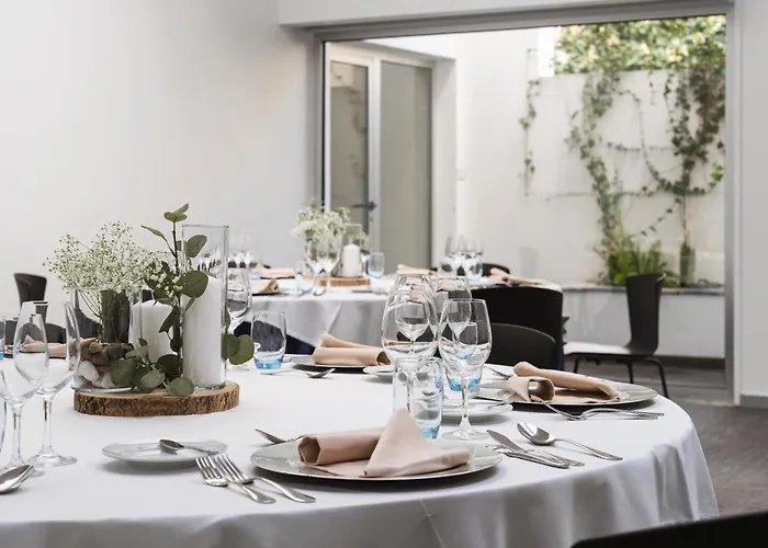 Jupiter - Rooftop & ホテル