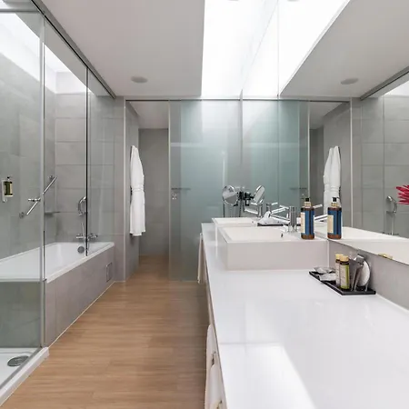 Jupiter - Rooftop & 4*