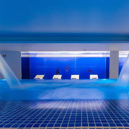 Jupiter - Rooftop & Hotel